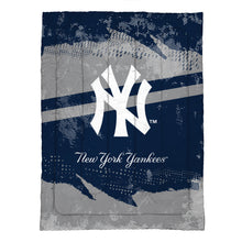 Load image into Gallery viewer, New York Yankees Slanted Stripe 4 Piece Twin Bed in a Bag