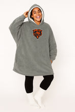Load image into Gallery viewer, NFL Big Logo Wearable Hero Cape
