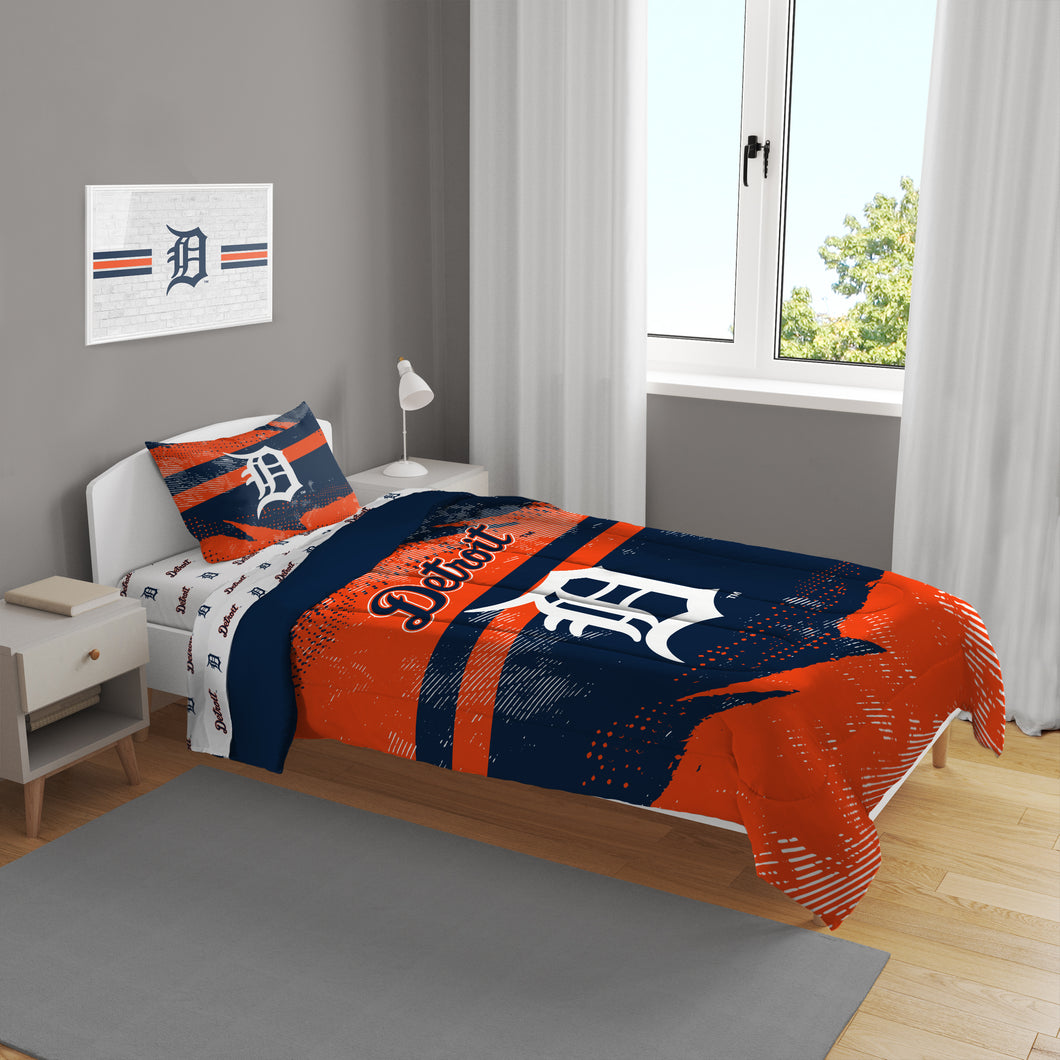Detroit Tigers Slanted Stripe 4 Piece Twin Bed in a Bag
