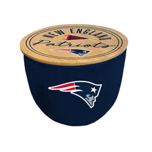 Load image into Gallery viewer, NFL Script Circle Wood Top Ceramic Candle
