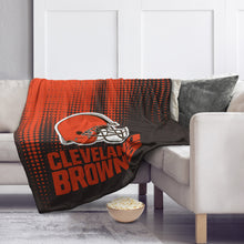 Load image into Gallery viewer, Cleveland Browns Half Tone Drip Blanket
