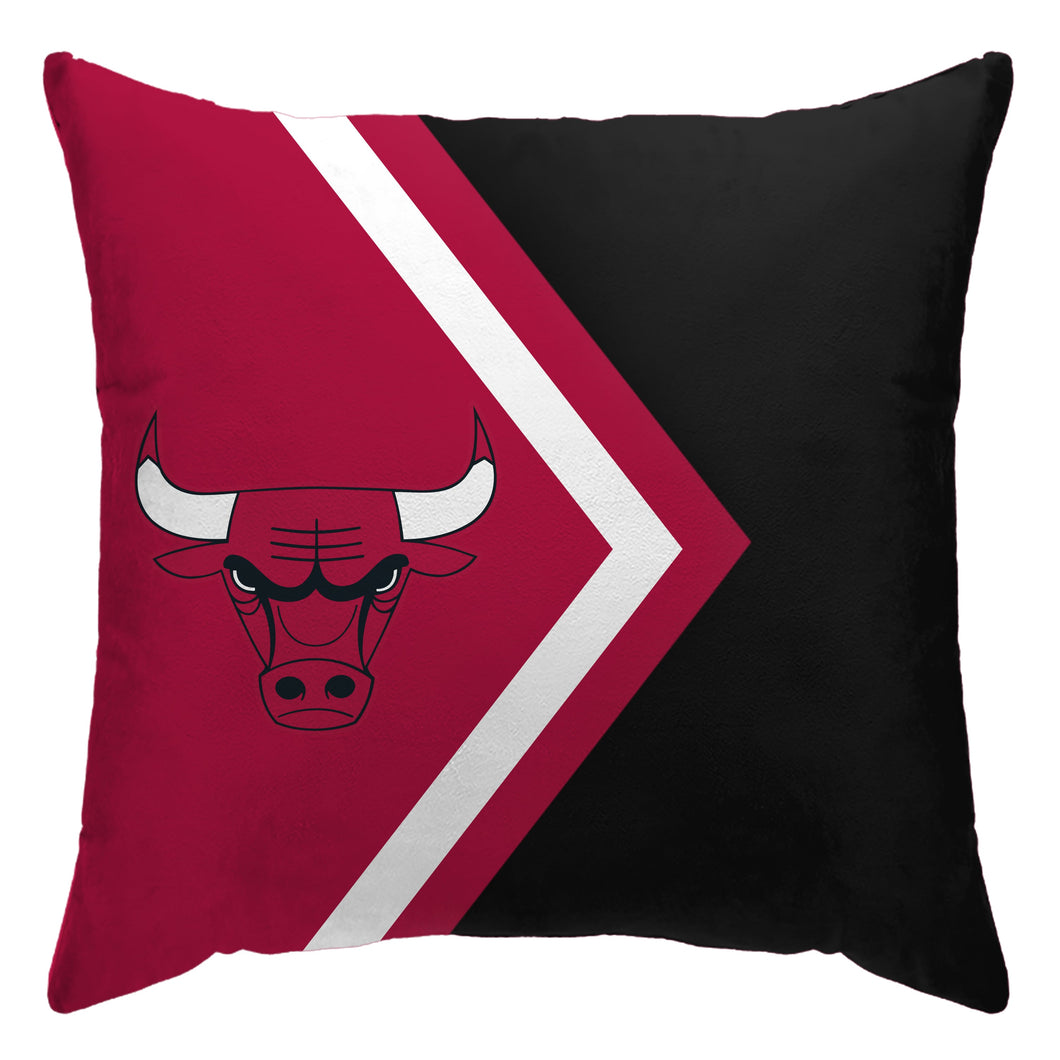 Chicago Bulls Side Arrow Poly Spandex Decor Pillow
