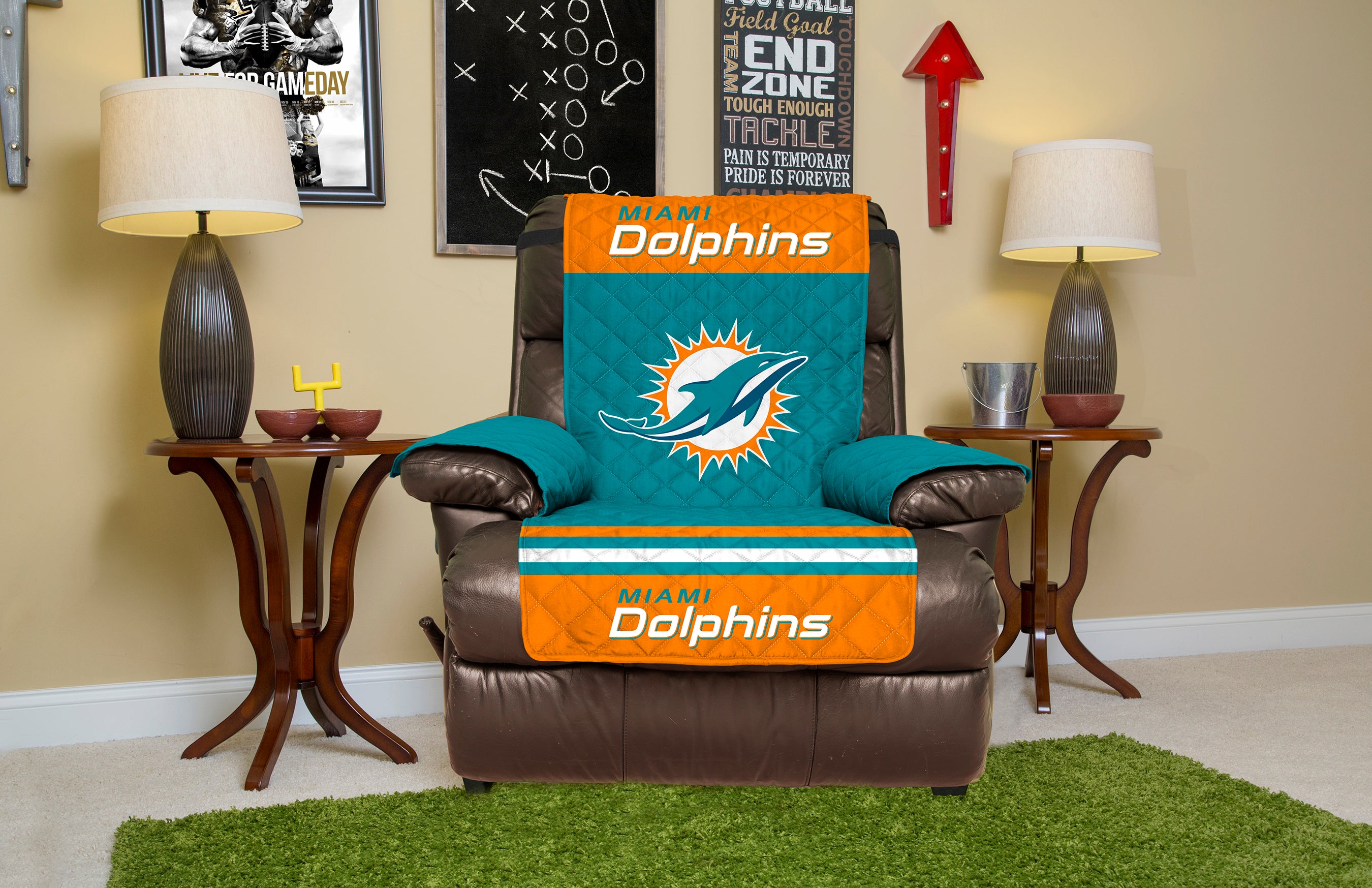 Rico Industries NFL Miami Dolphins Alternate Team Magnet Set 8.5 x 11 -  Home Décor - Regrigerator, Office, Kitchen