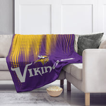 Load image into Gallery viewer, Minnesota Vikings Half Tone Drip Blanket
